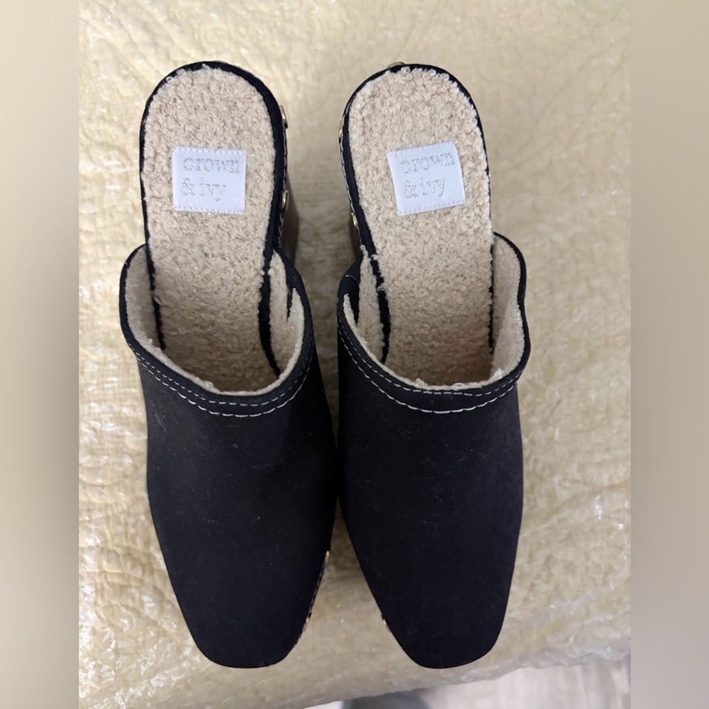 Crown& Ivy Ladies 8.5 Vintage Black Women's Mules
